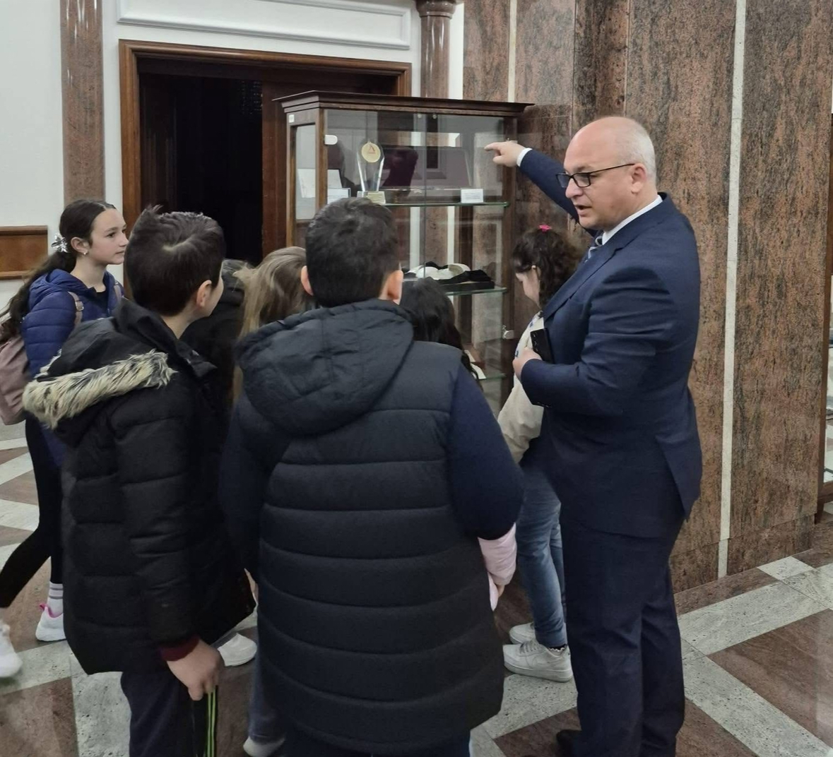 TDP Milletvekili Beycan İlyas, Tearçe İlkokulu Öğrencilerini Meclis’te Ağırladı