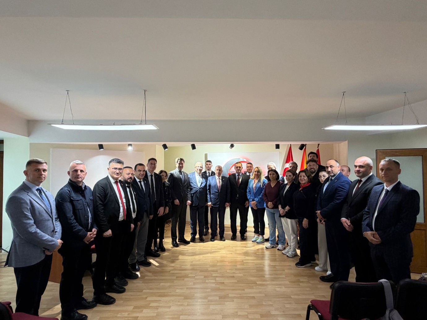 Zafer Partisinden Makedonya Ziyareti