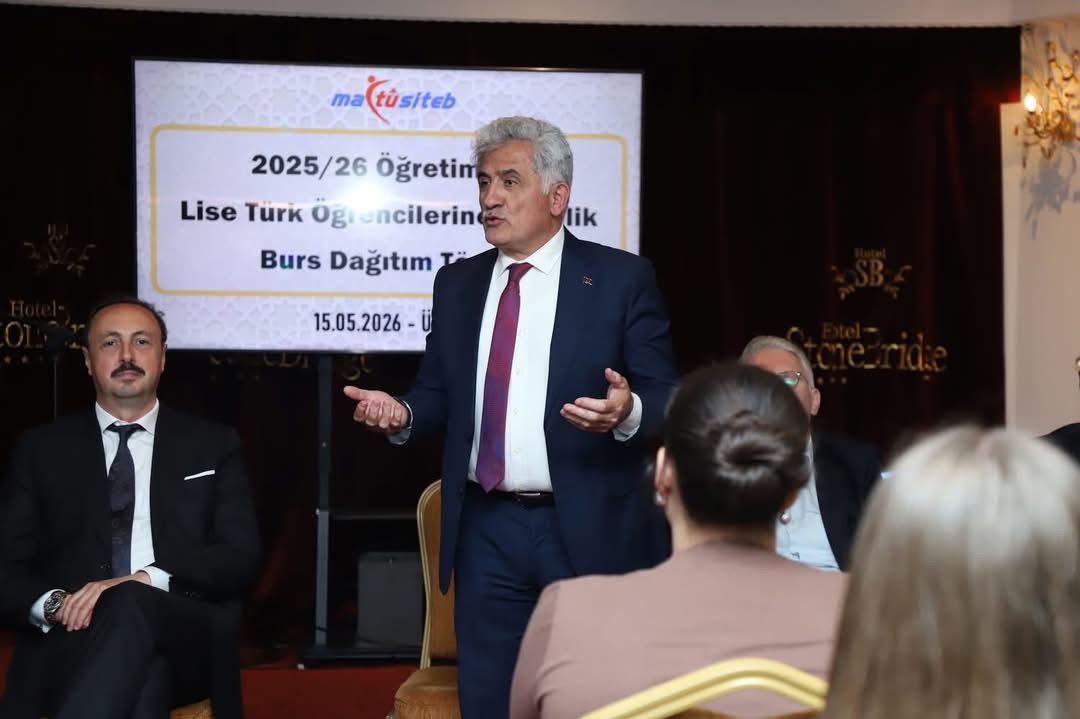 Üsküp’te Türk Lise Öğrencilerine Burs Desteği