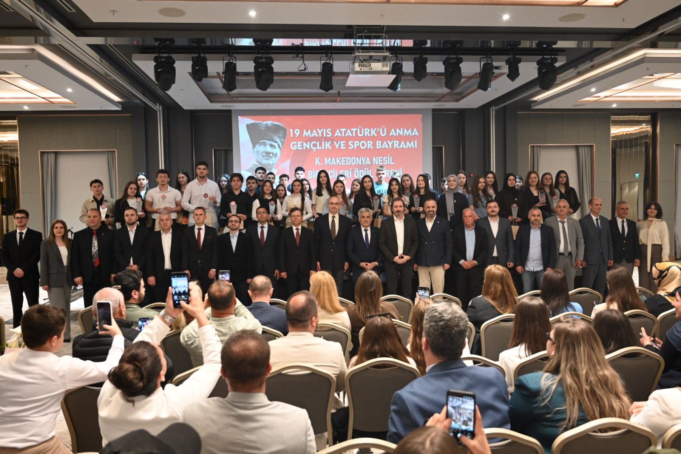 Türk Öğrencilerden Nesil Birincileri için Ödül Töreni Düzenlendi