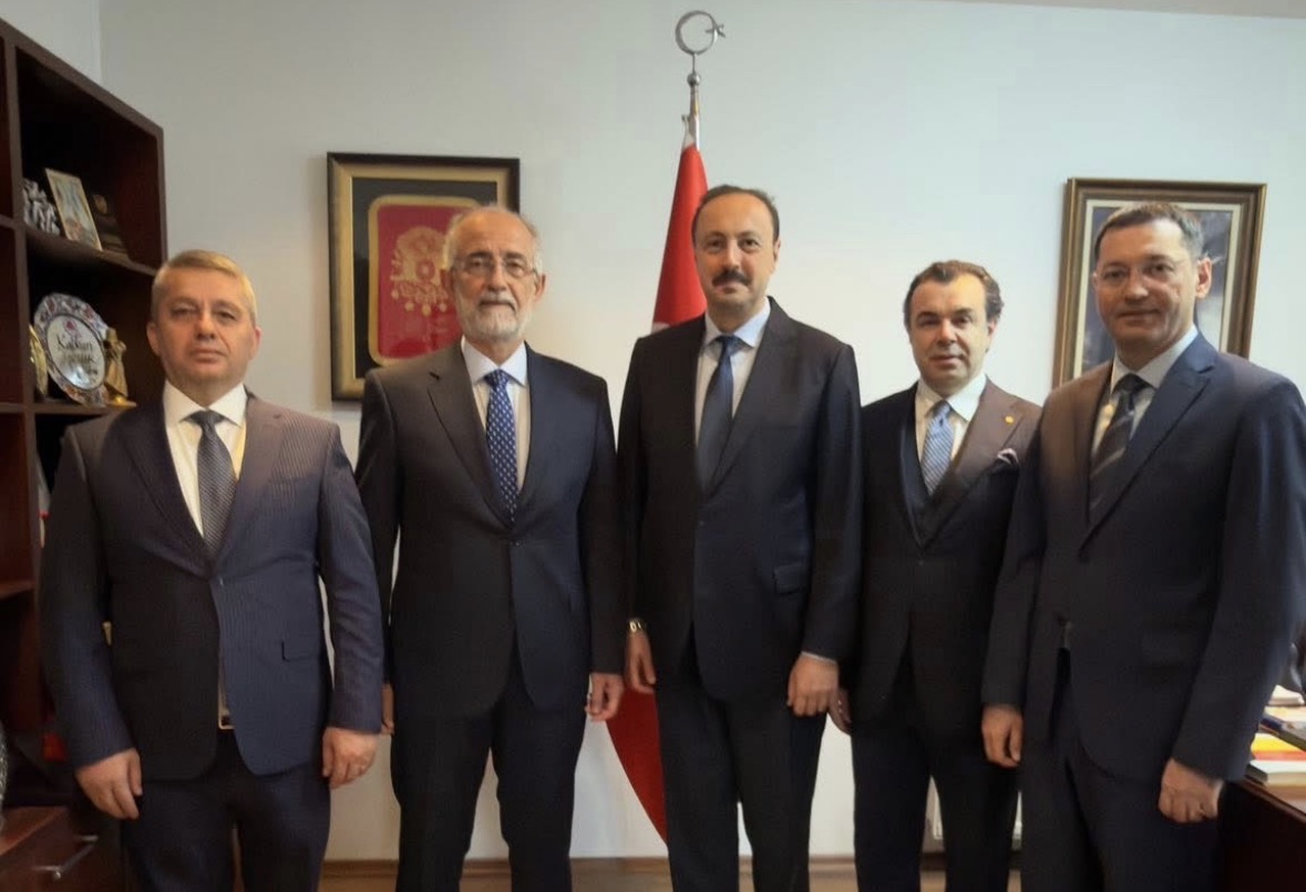 Halkbank Heyetinden Büyükelçi Ulusoy’a Ziyaret