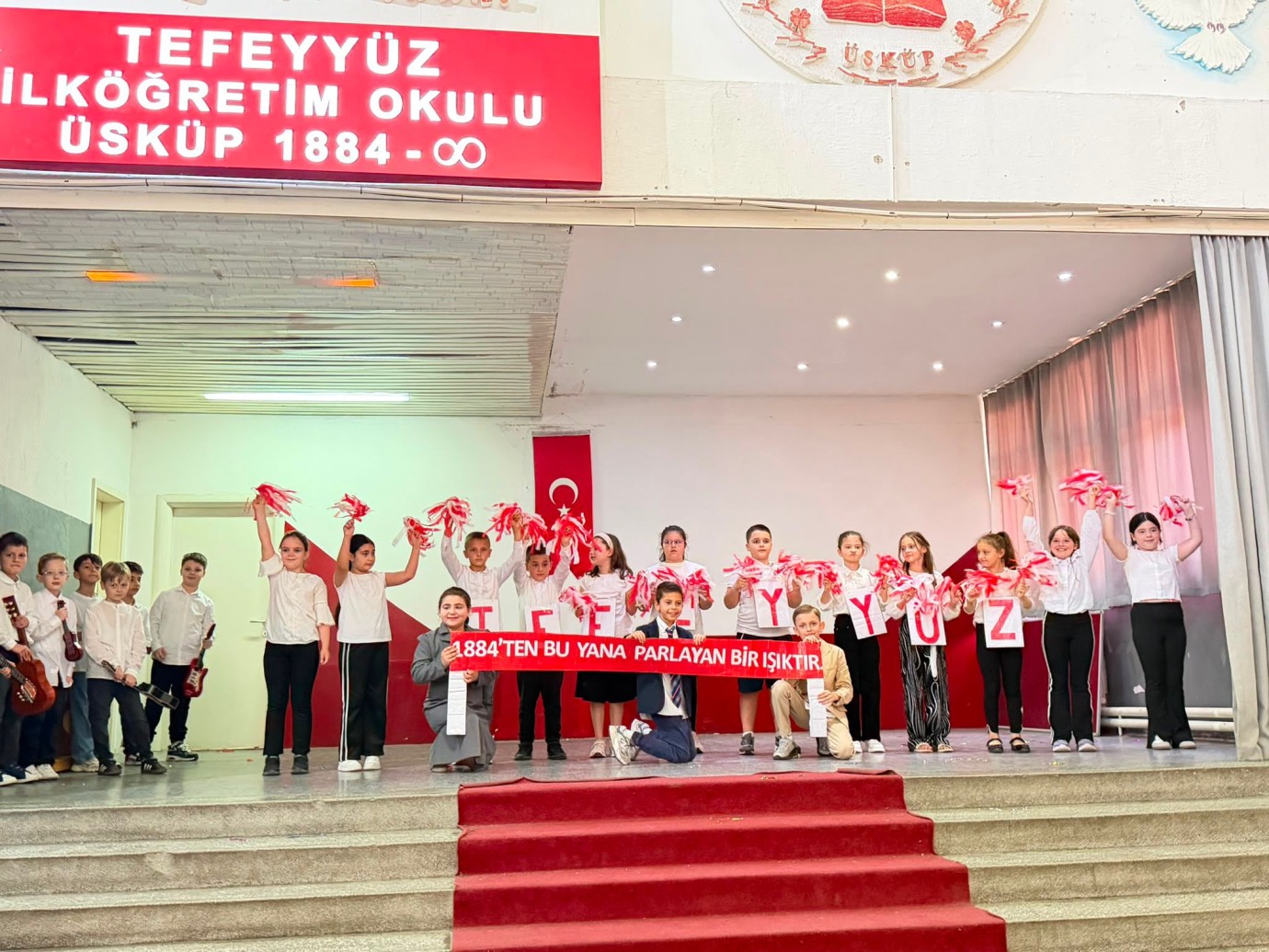 Tefeyyüz’de Eğitim Yılı Coşkulu Bir Gösteriyle Sona Erdi