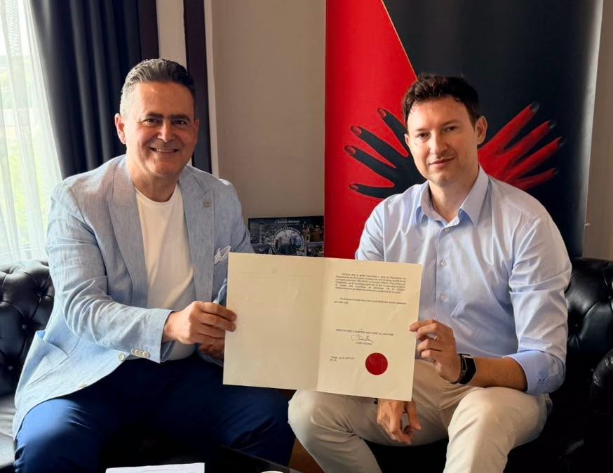 İmer Selmani, Arnavutluk'un Kuzey Makedonya Fahri Konsolosu Olarak Yeniden Görevlendirildi