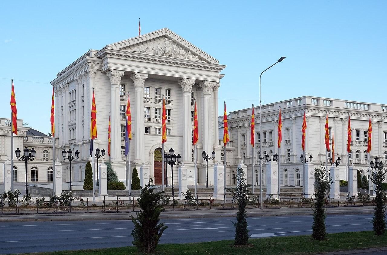 Kuzey Makedonya Meclisi Kabine Değişikliğini Görüşecek: Sekiz Bakanlıkta Değişiklik Gündemde
