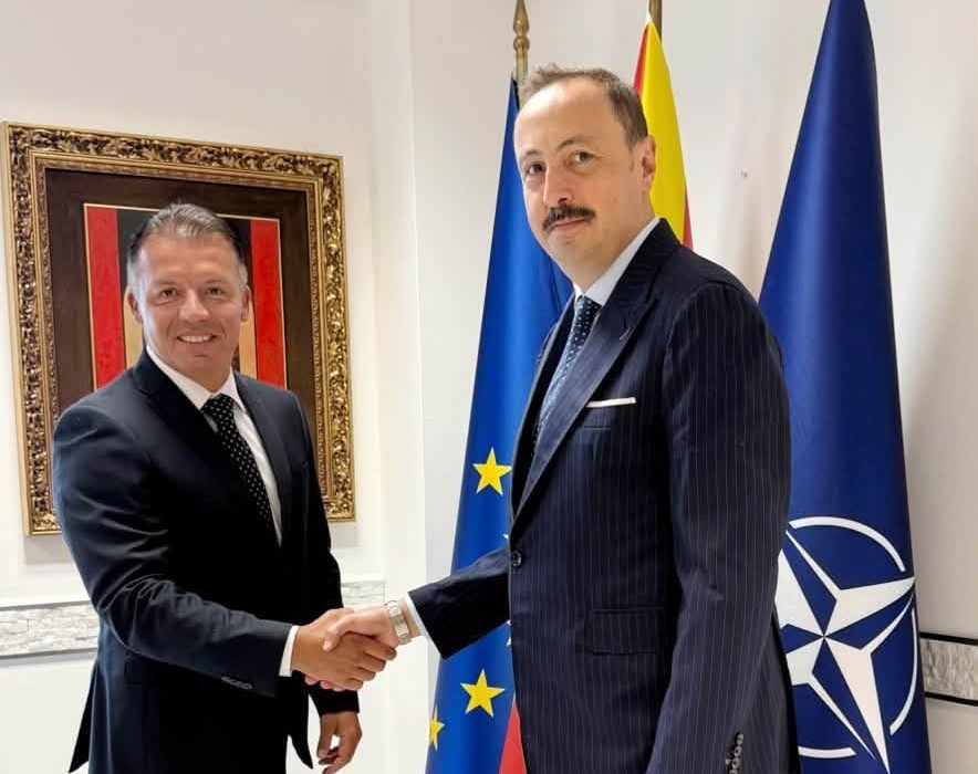 Büyükelçi Ulusoy'dan Müsteşar Palaşevski'ye Nezaket Ziyareti