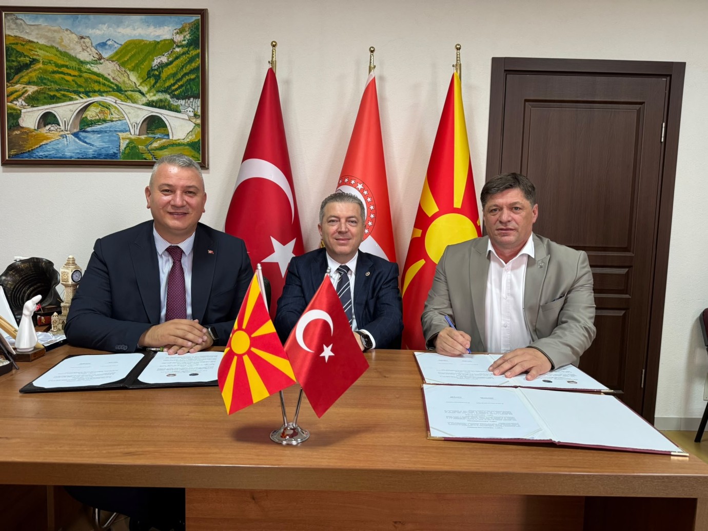 MERKEZ JUPA VE SERDİVAN ARASINDA KARDEŞ BELEDİYE PROTOKOLÜ İMZALANDI