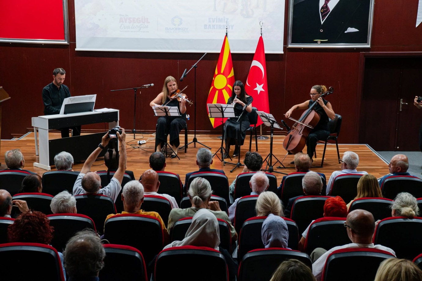 İstanbul’da Makedonya’nın Bağımsızlığının 35. Yılı Kutlandı