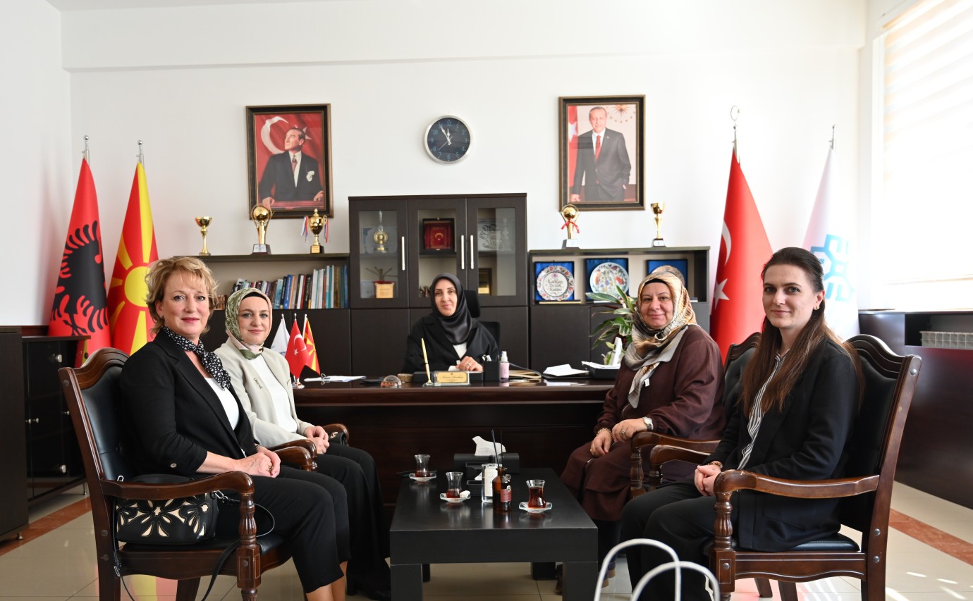 Kalkandelen Maarif Okulları Müdiresi Sucubaşı’na Anlamlı Ziyaret