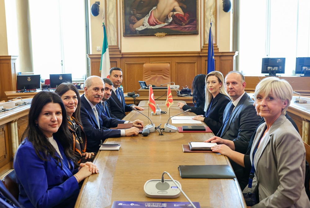 Afrim Gaşi ile Numan Kurtulmuş Roma’da bir araya geldi