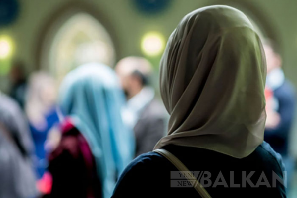 Almanya Dini Sembolleri Yasaklamayı Planlıyor