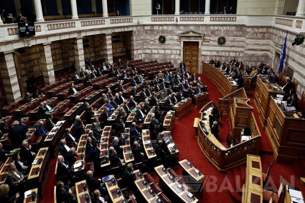 Yunan Parlamentosu NATO Üyelik Protokolünü Gündeme Alıyor