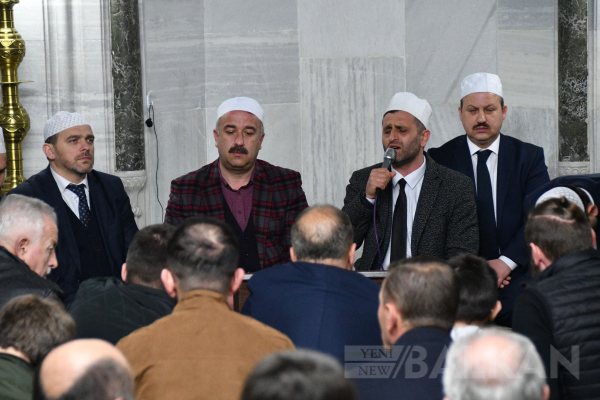Üsküp Mustafa Paşa Camiinde Regaip Kandil Programı Düzenlendi