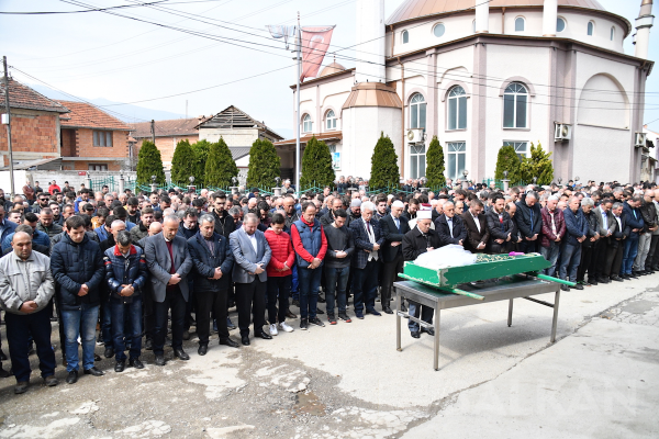Esin Osmani Yukarı Banisa’da Toprağa Verildi
