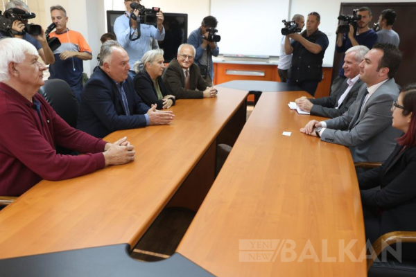 Eğitim Bakanlığı ile Sendika Arasındaki Müzakerelere Zaev de Katılacak