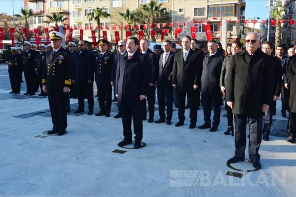 Şehitleri Anma Günü ve Çanakkale Deniz Zaferi'nin 105. yıl dönümü Çanakkale'de tören