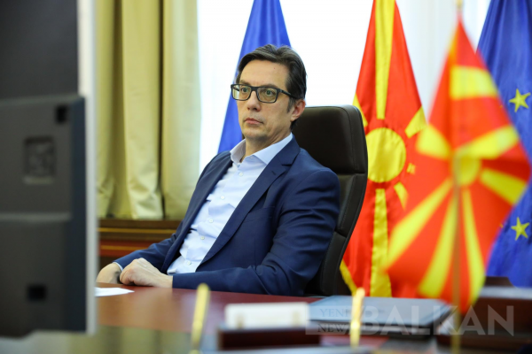 Cumhurbaşkanı Pendarovski’den İzmir mesajı