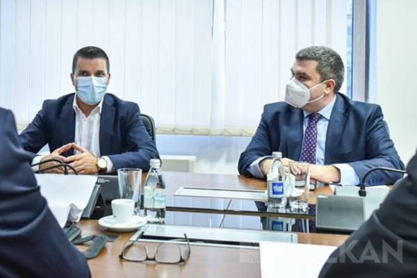 Muhalefet iki bakan için daha gensoru önergesi verecek