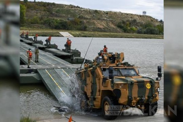 NATO, tatbikattaki Türk askerini paylaştı