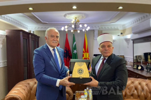 Türkiye Vakıflar Genel Müdürü Ersoy Makedonya İslam Birliğini ziyaret etti