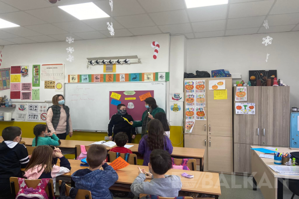 Dırjilova ilkokulunda “Kapsayıcı Dil Kullanımı” konulu atölye çalışmaları düzenlendi