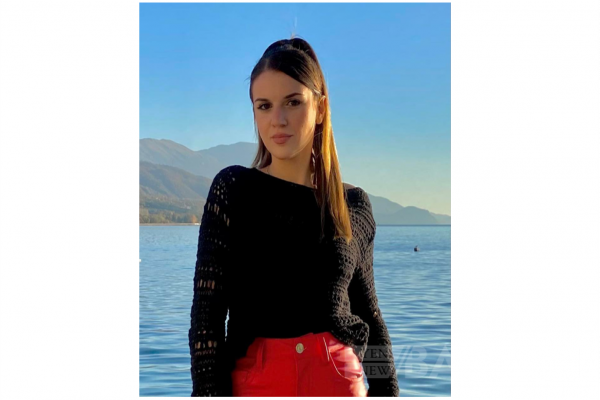 Esra Dehar: “Resim yaptıkça, dünyaya daha farklı bir gözle bakmaya başladım”