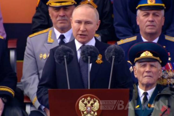 Putin Kızıl Meydan’dan dünyaya seslendi