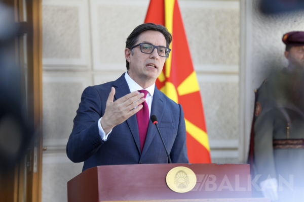 Cumhurbaşkanı Pendarovski’den olası referandum için soru önerisi