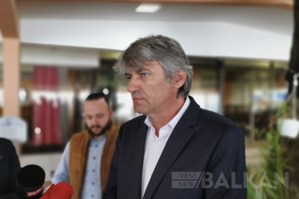 Ziyadin Sela partisinin liderlik görevinden istifa etti