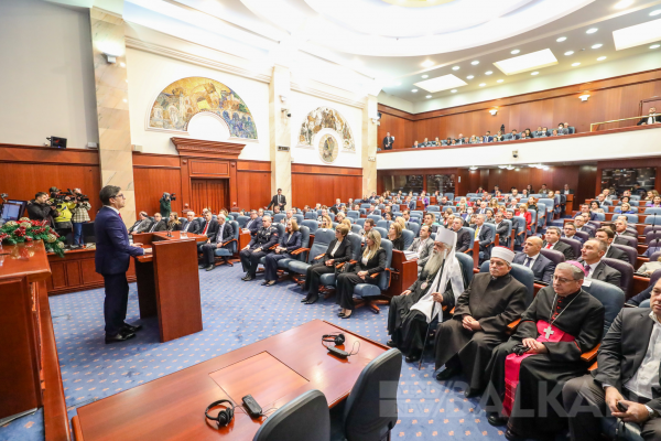 Pendarovski’den meclisteki geleneksel yıl sonu konuşmasında yolsuzluk vurgusu