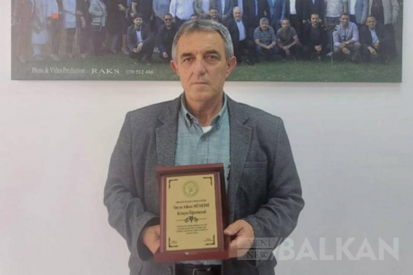 Gostivarlı öğretmen Alkan Hüsein emekliye ayrıldı