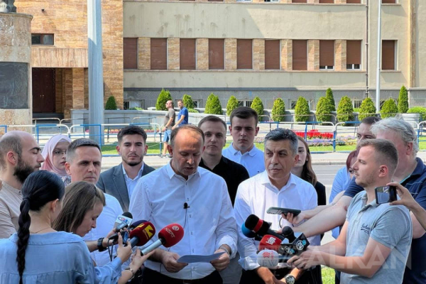 Gaşi-Kasami-Meciti: Arnavutça için ‘yüzde 20’ sınırlaması da tartışmaya açılmalı