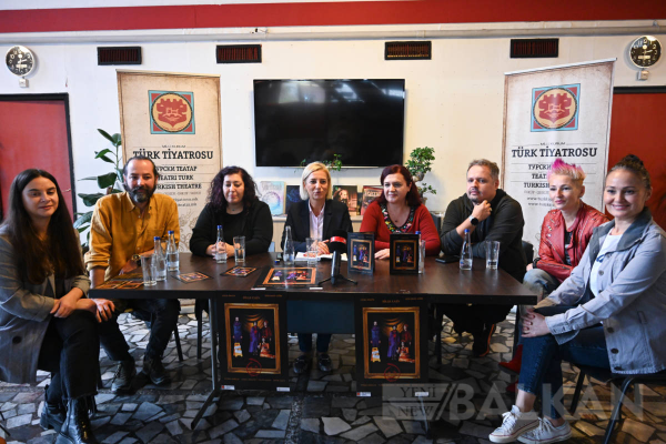 Üsküp Türk Tiyatrosu ‘Bir Bebek Evi’ oyunuyla seyirci karşısına çıkıyor