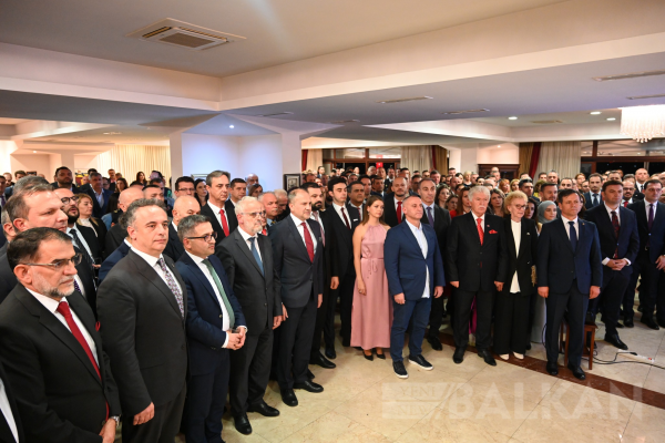Büyükelçi Sekizkök: Makedonya Türklerinin ilişkilerimizde özel bir yeri bulunmaktadır