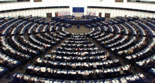 AP, Makedonya İlerleme Raporunu Tartışacak