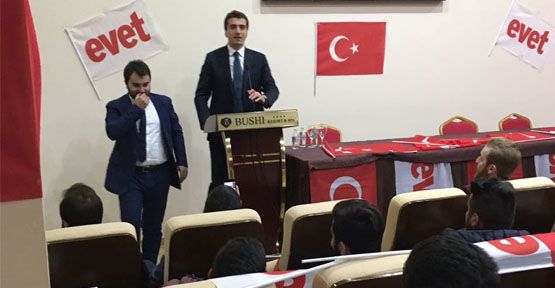 Makedonya'da 'Evet' Mitingi Yapıldı