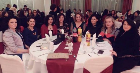 Resneli Bayanlar Coşkulu Bir Programla 8 Mart’ı Kutladı