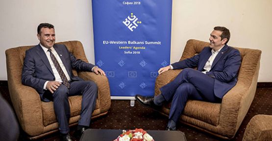 Zaev ve Çipras, Yeni Teklif İçin Cumhurbaşkanları ve Liderlere Bilgi Verecek